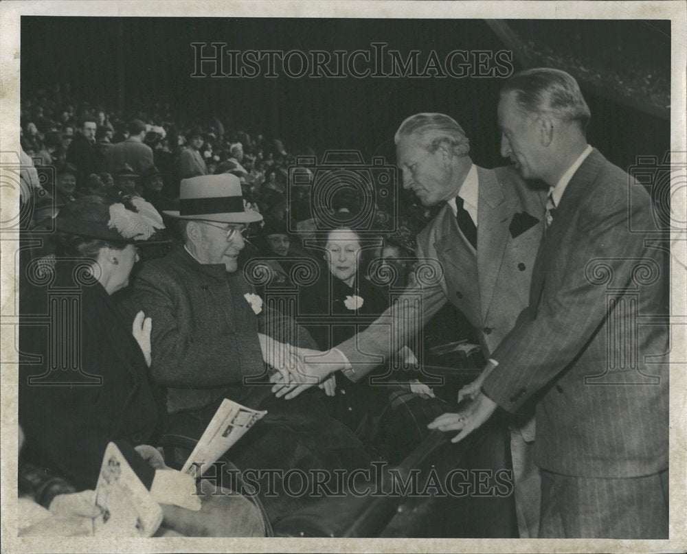 1947, Mrs Walter Briggs Governor Kim Sigler - RRV92925 - Historic Images