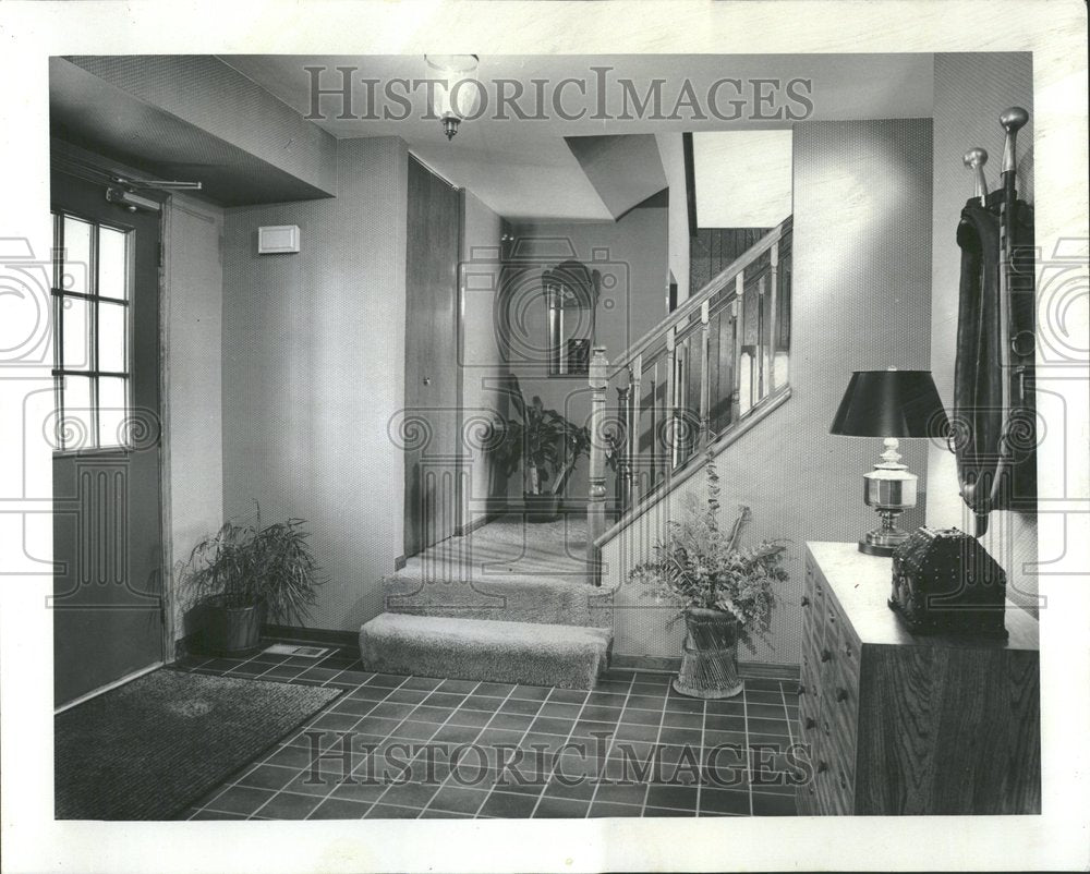 1979 Press Photo Foyer Lobby Room Interiors Chicago - RRV93675 - Historic Images