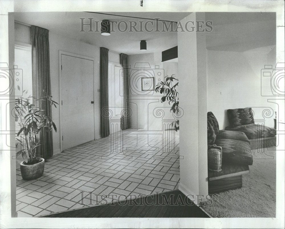 1969 Foyer Hoffman Rosner Rutledge Model-Historic Images