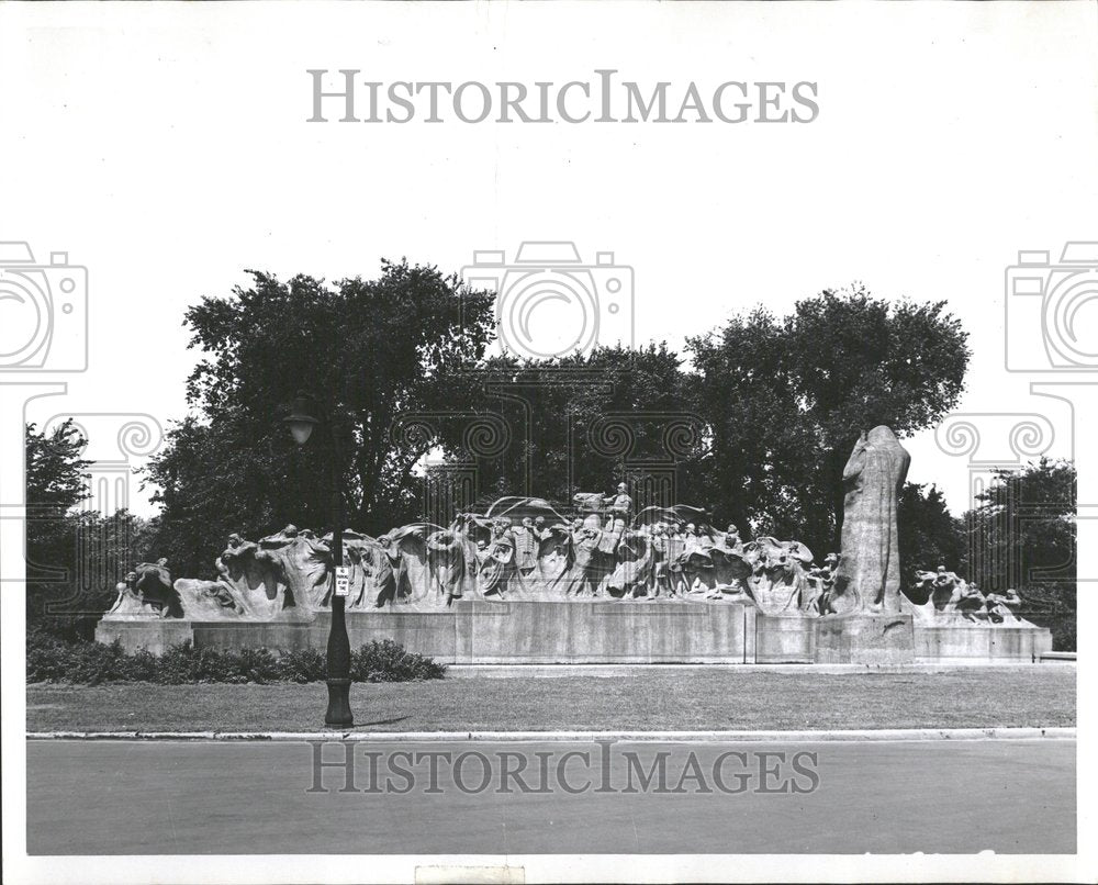 1959 Press Photo Fountain Time Washington Park - RRV93797 - Historic Images