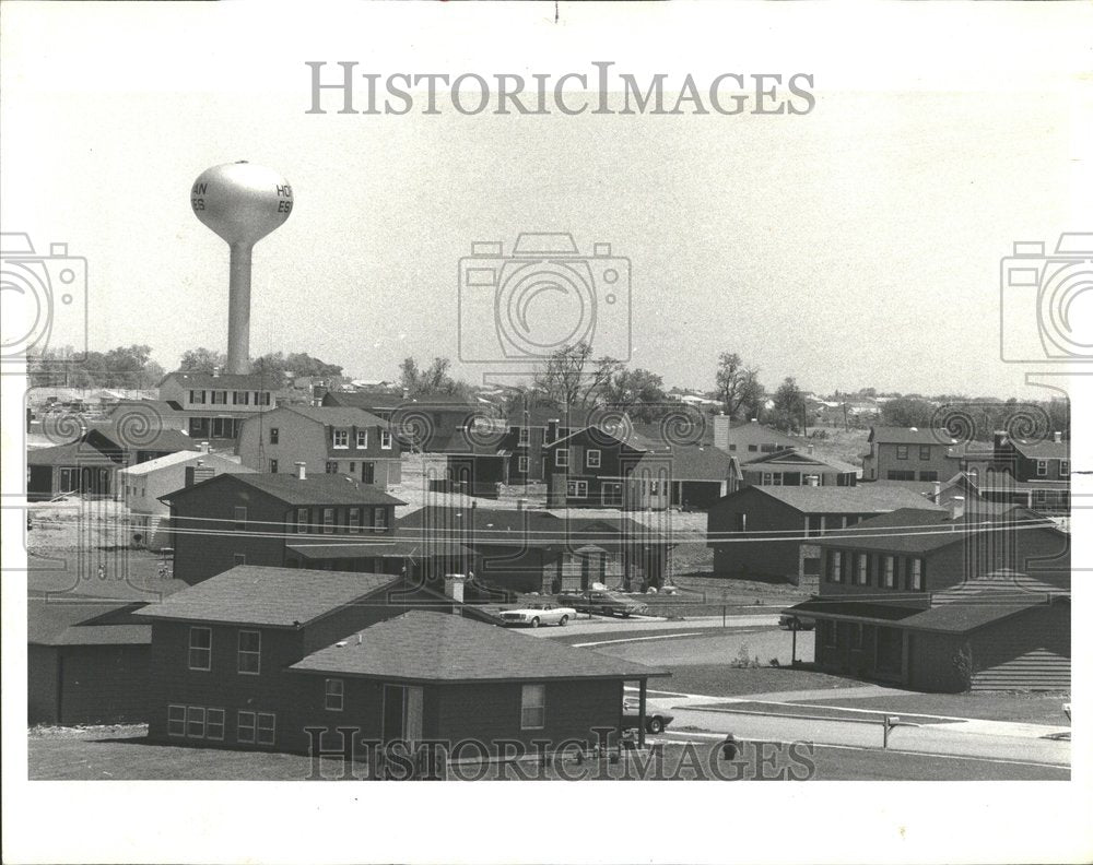 1977 Hoffman Estates Construction Homes - Historic Images