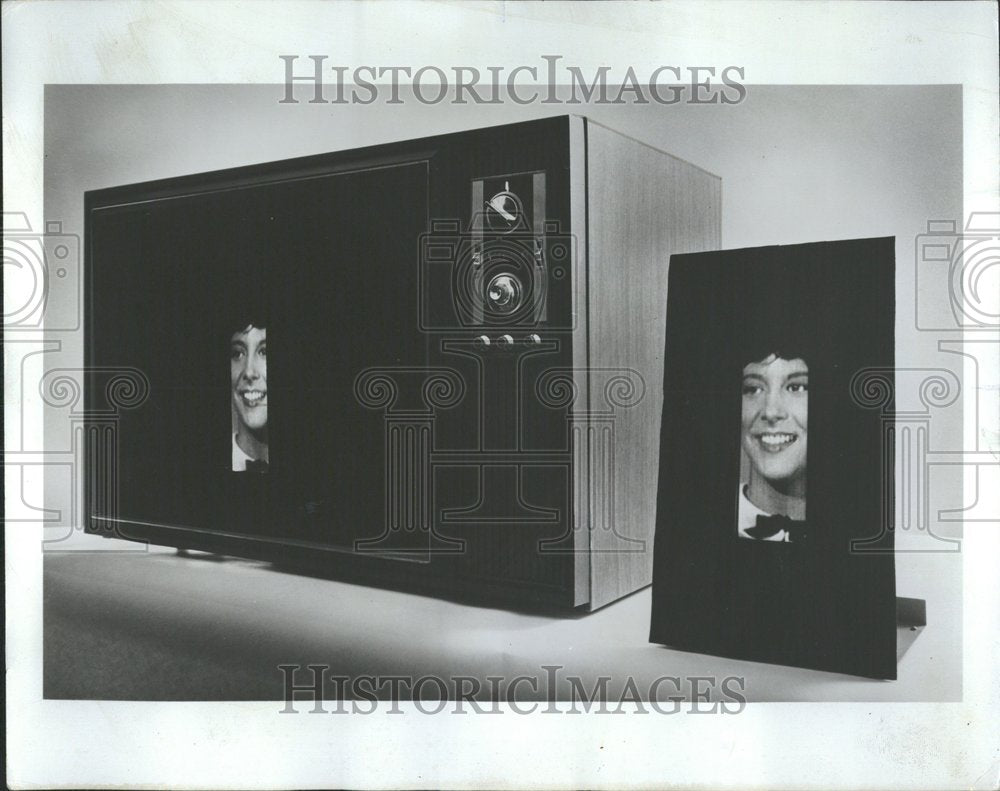 1972 Zenith Demonstration Thin Panel TV-Historic Images