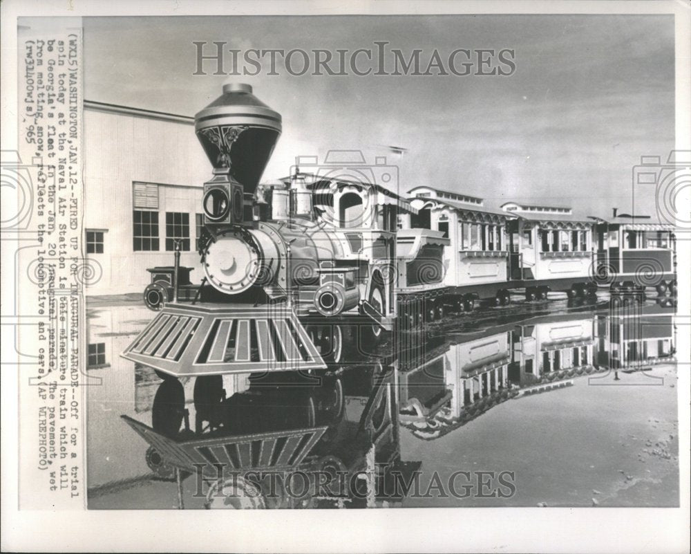 1965 Press Photo Georgia Mini Train Float Parade - Historic Images