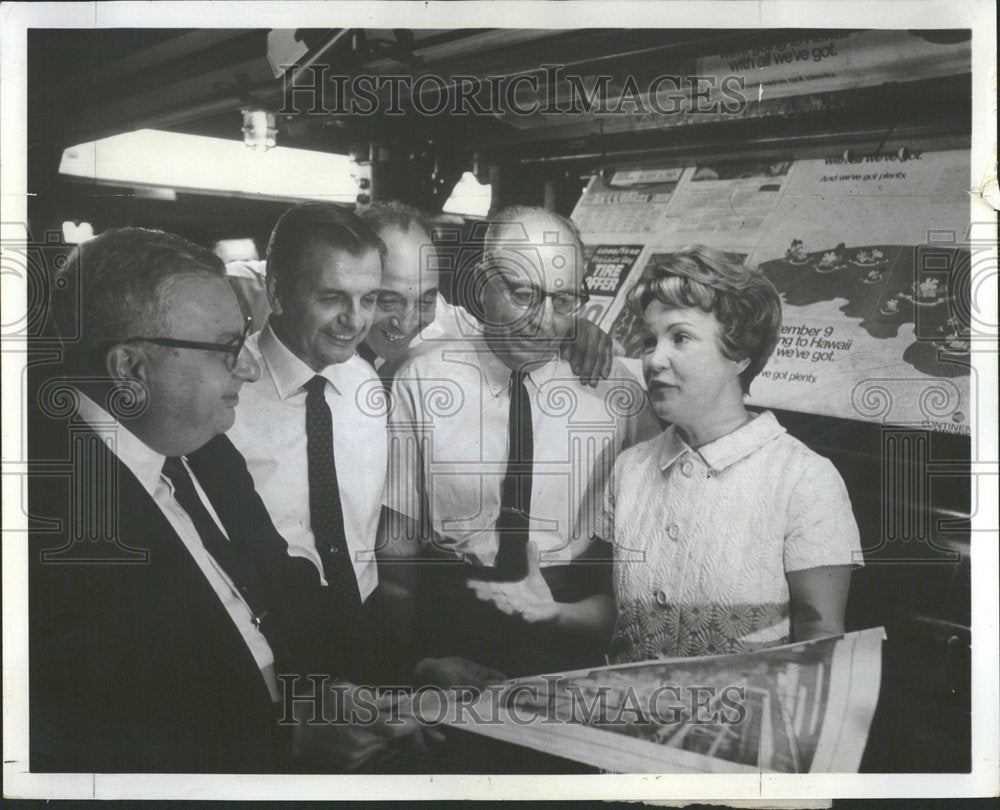 1969 Press Photo Sun Time Daily news Award winners - RRV94833 - Historic Images