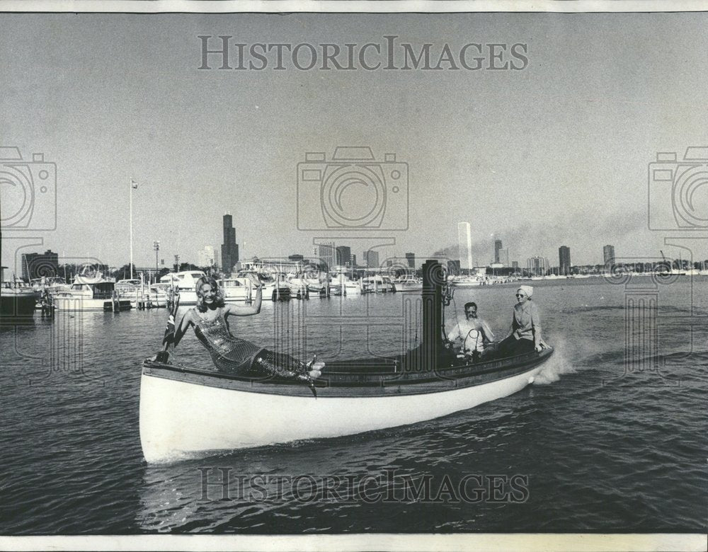 1975 Mermaid In-Water Boat Show Chicago-Historic Images