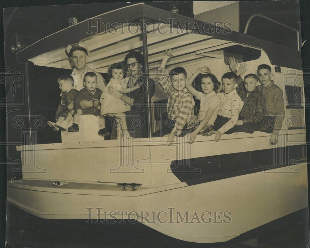 1957, International Amphitheater Boat Show - RRV94935 - Historic Images