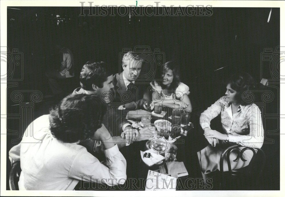 1982 Hillarys Schaumburg Drink-Historic Images