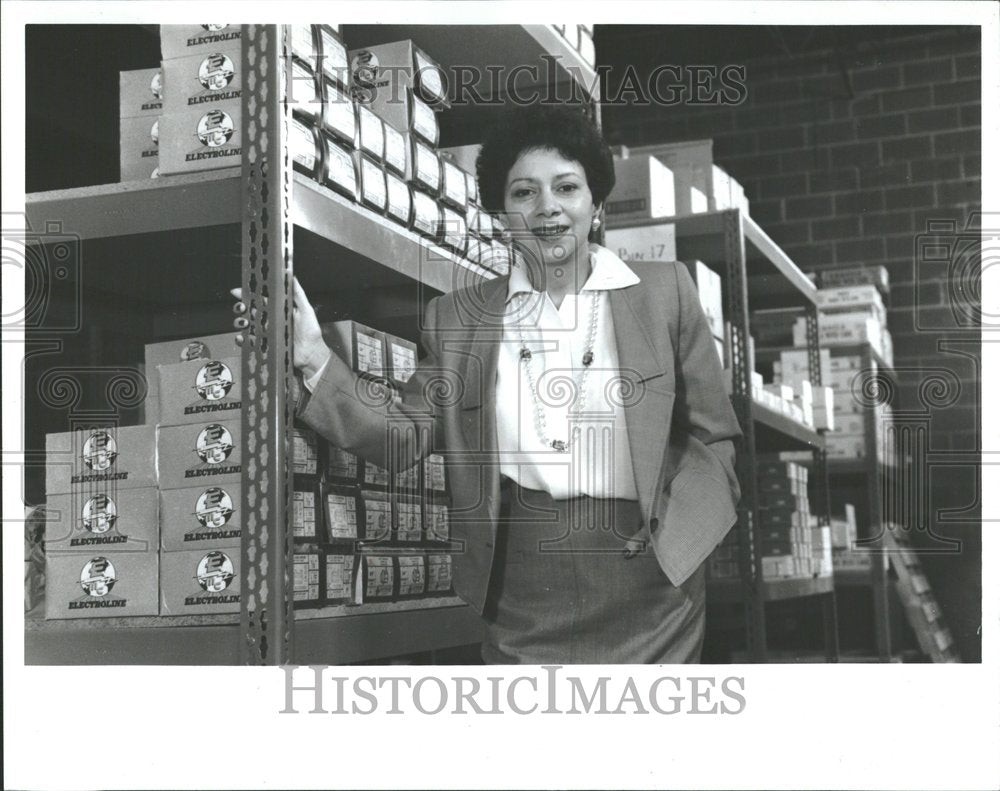 1990, Hispanic Heritage Month Carmen Caldero - RRV95091 - Historic Images