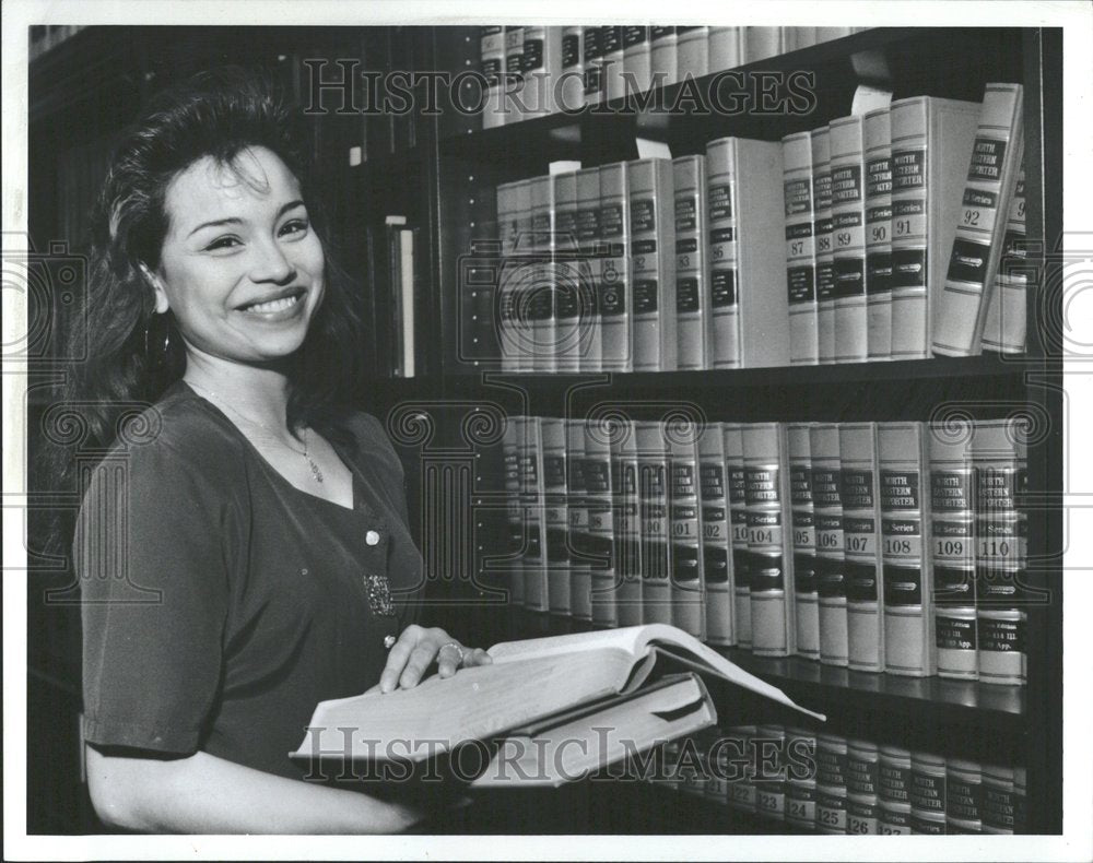 1990, Legal Secretary Linda Orrantia - RRV95105 - Historic Images