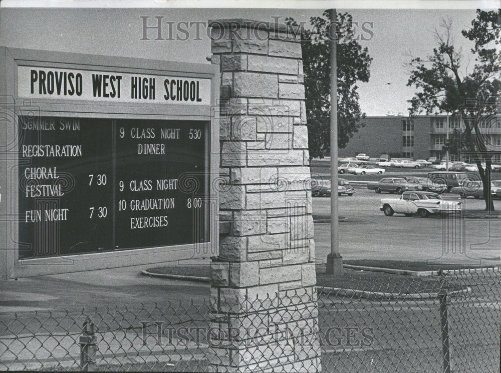 1970 Press Photo Proviso West High School Sign - Historic Images