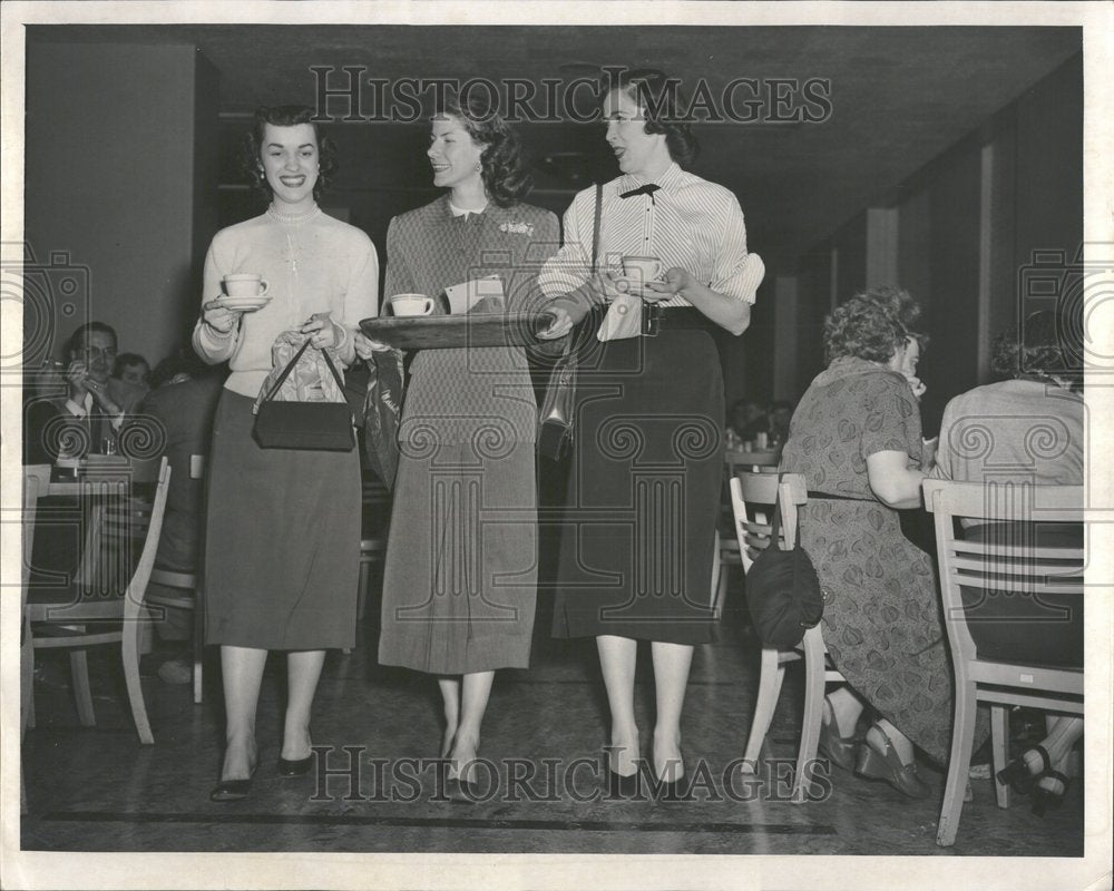 1953 Press Photo Dolores Lahey Carol Kroening - Historic Images