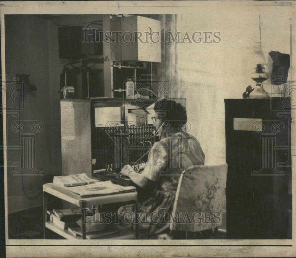 1971 Old-Time Switchboard Operator-Historic Images