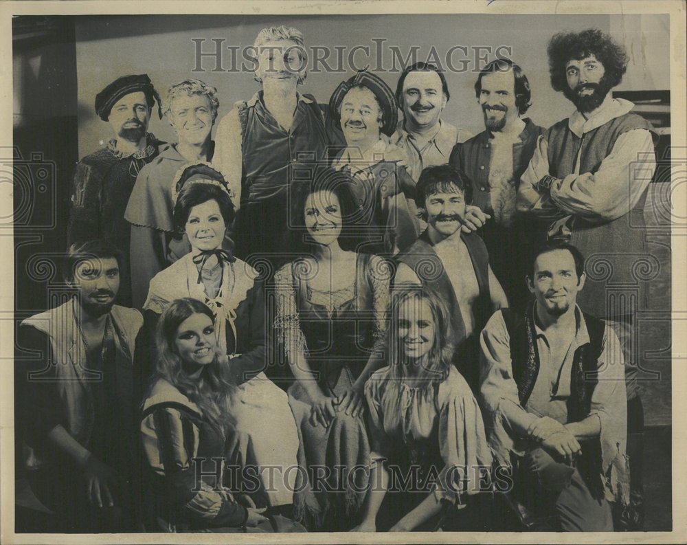 1971 Cast of &quot;Man of La Mancha&quot;-Historic Images