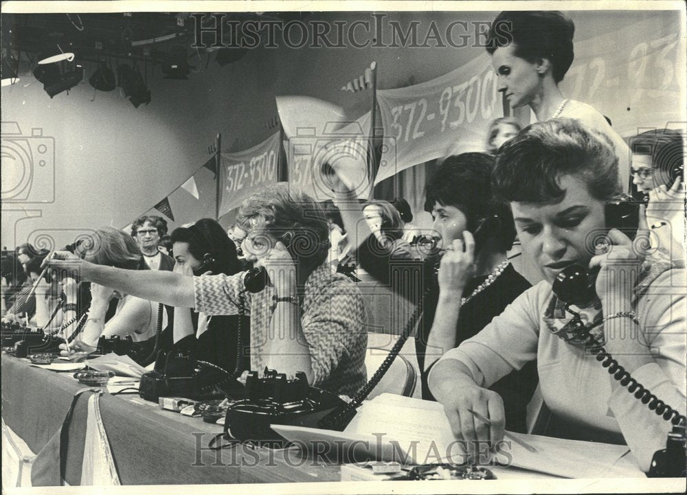 1967, Channel 11: Taking bids over the phone - RRV96077 - Historic Images