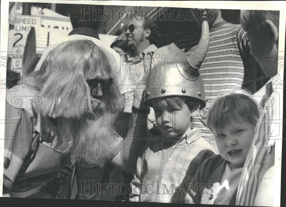 1972, Leif Eriicson Anderson Ville Parade - RRV97061 - Historic Images