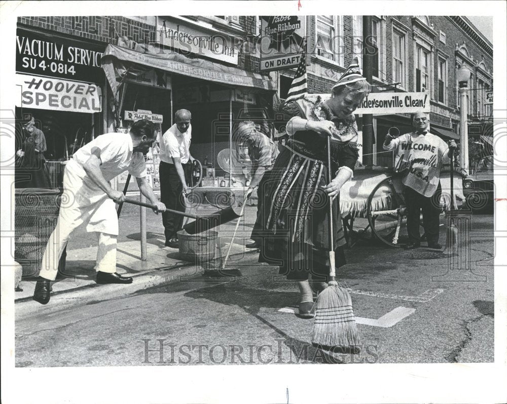 1969 Bell Ringer Midsummer Night Festival - Historic Images