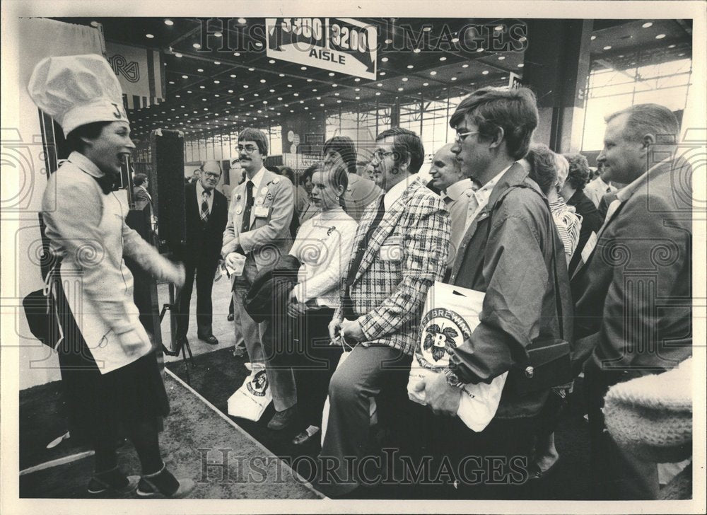 1981, McCormick Place Restaurants Hotel NRA - RRV97317 - Historic Images