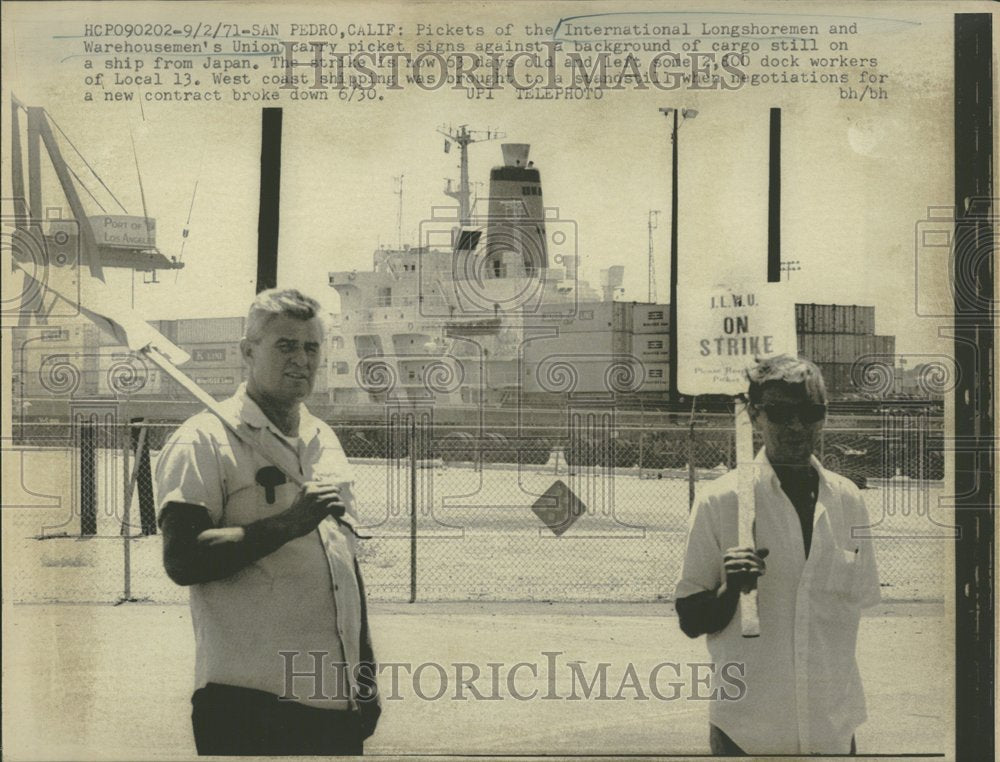 1971, International Longshoreman Union Cary - RRV97429 - Historic Images