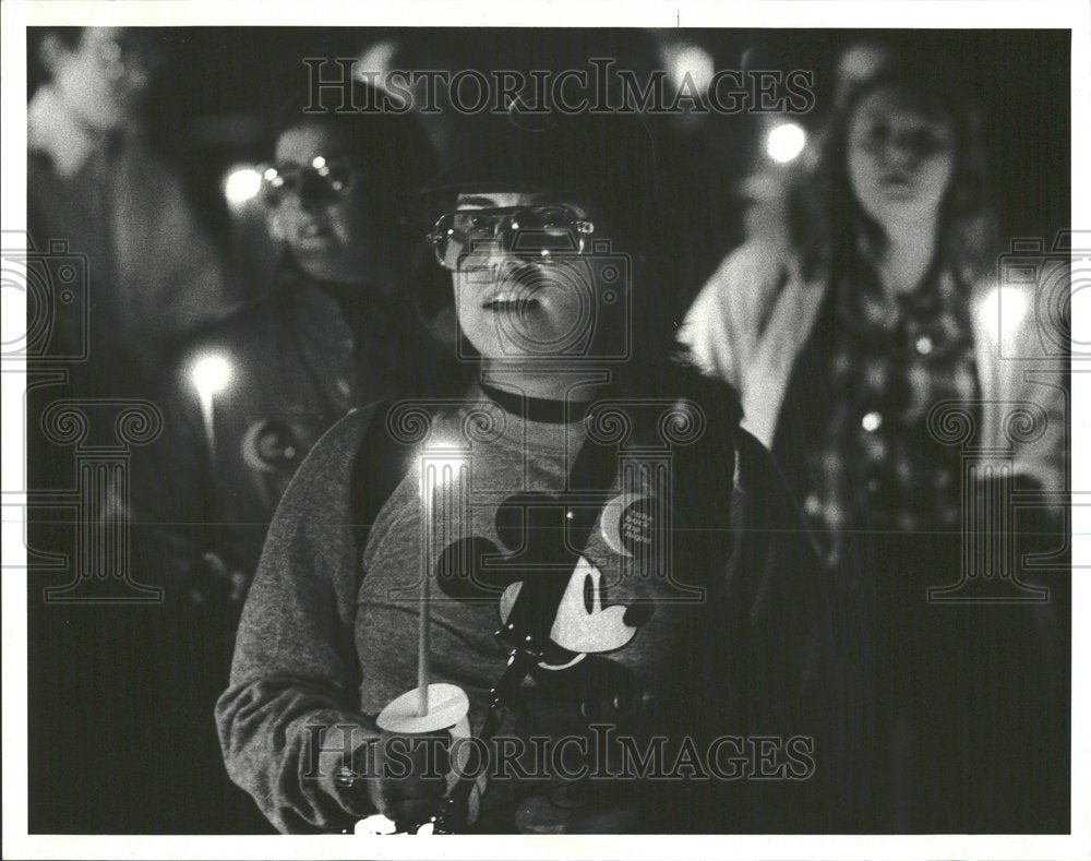 1980, Candelight rally Deering Meadow coeds - RRV97711 - Historic Images