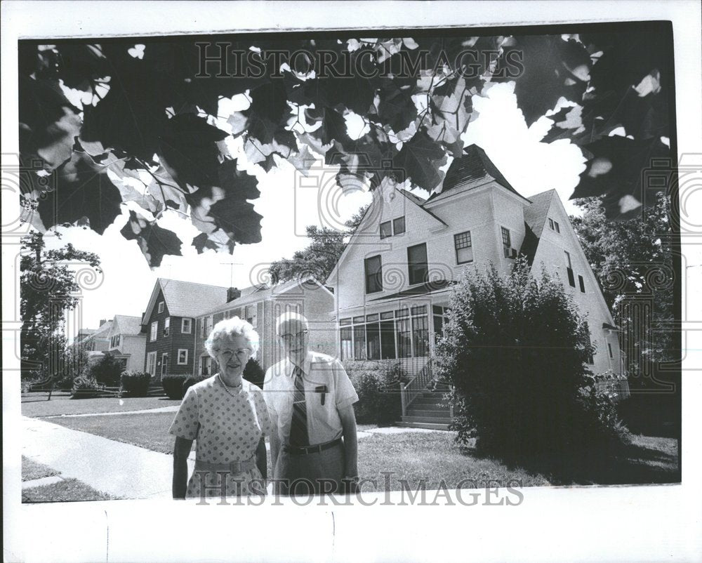 1975 Mr Mrs Ralph Davie Nicker son Ranch-Historic Images