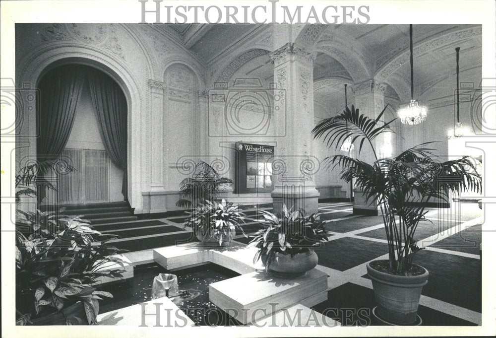 1981, Webster House Chicago Palm Lobby - RRV97833 - Historic Images