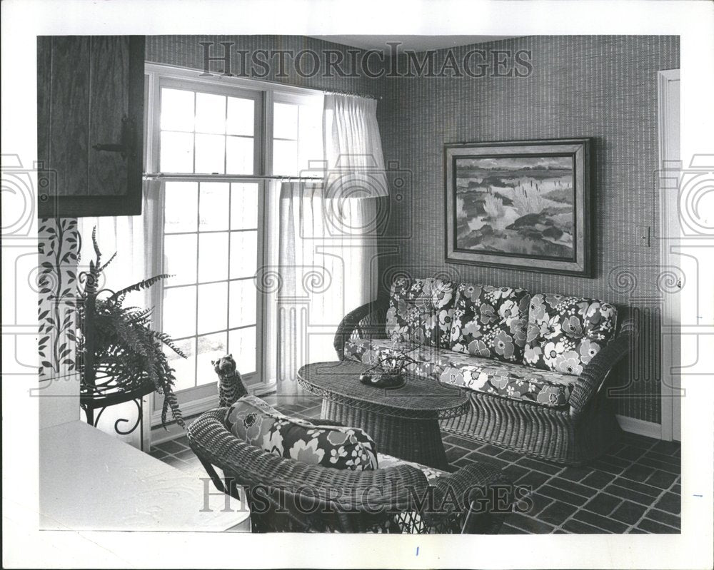 1976 Wicker Furniture three bedroom Family-Historic Images