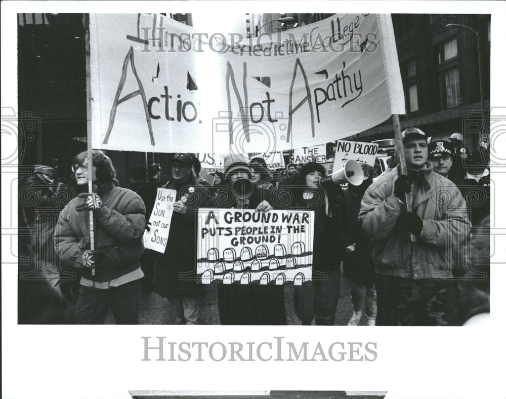 1991 Press Photo Eric Francis war demonstration Anti - Historic Images