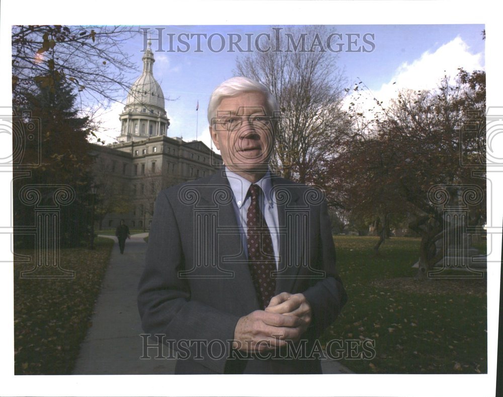 2002 Press Photo Lynn Jondahl Politician - Historic Images