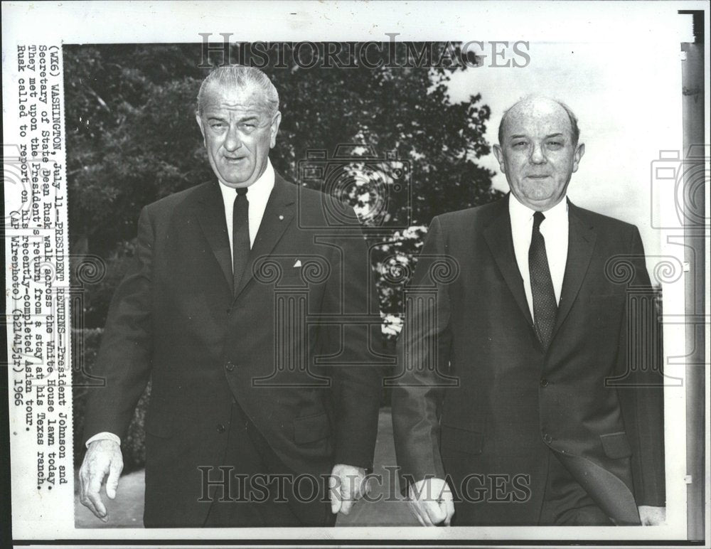 1966, President Johnson Secretary State Dean - RRV98571 - Historic Images