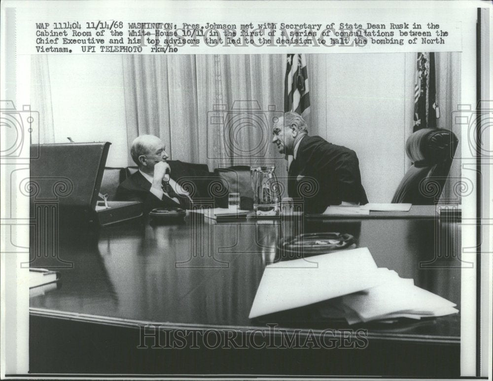 1968 Press Photo White House Johnson Secretary Presiden - Historic Images