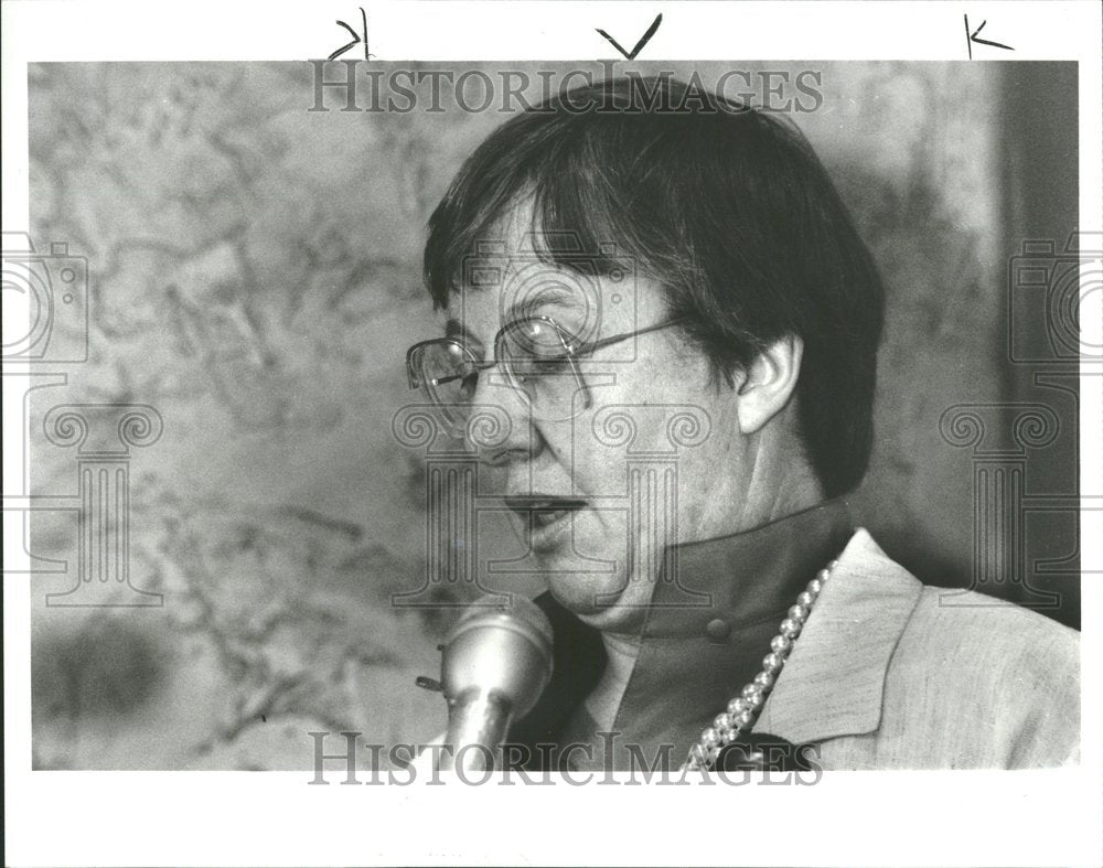 1986 Anti-nuclear activist Mary Sinclair - Historic Images