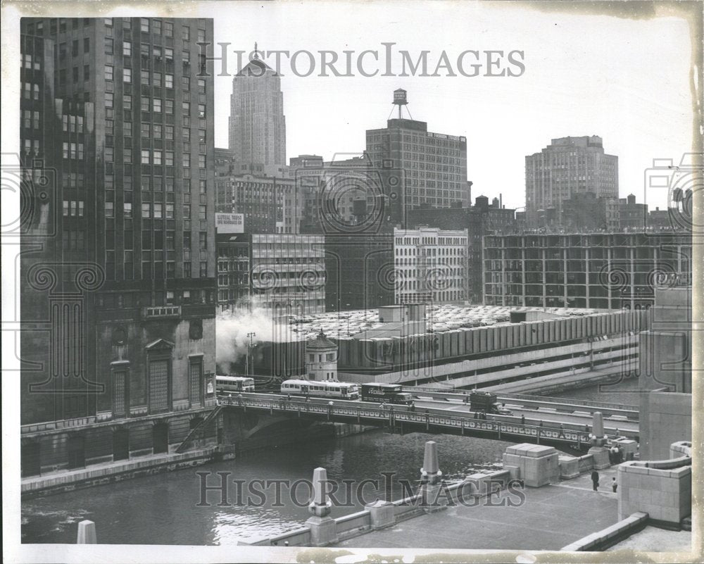 1960 Press Photo Morning Quiet Madison Wacker Burst - Historic Images