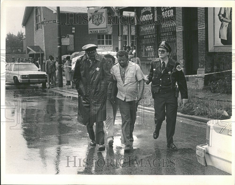 1988 Press Photo Police Escort Roger Henderson Clemmie - Historic Images