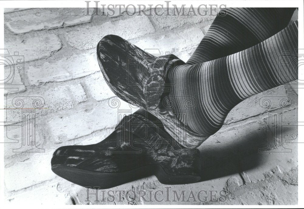 1993, High Boots Sleek Boots - RRV99105 - Historic Images