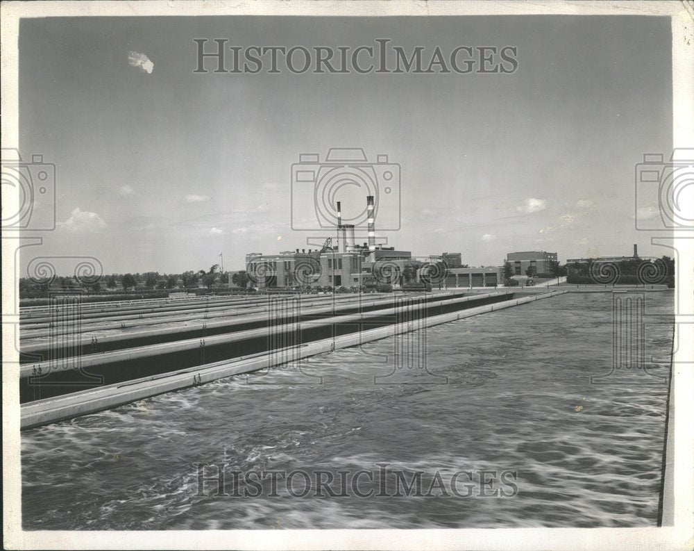 1960, Aeration Tank Calumet Plant - RRV99363 - Historic Images