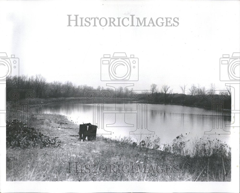 1962 Press Photo Sanitary District Land Lyle Hubbard - RRV99421 - Historic Images