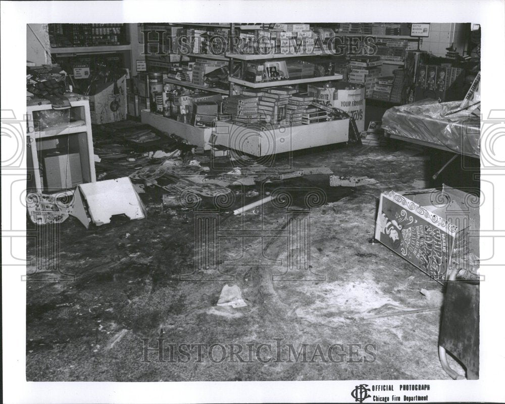 1969 Press Photo Goldblatt brother store damage bombing - Historic Images