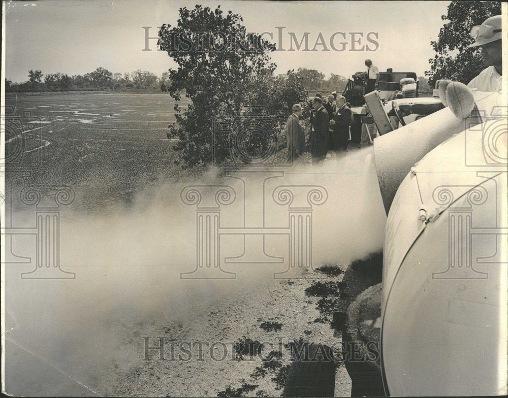 1965 Spray Decorant Sludge chemical lagoons-Historic Images