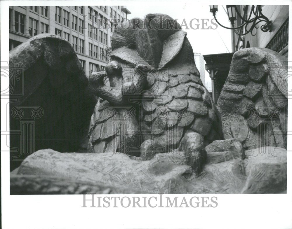 1993 Harold Washington Library Owl Perch - Historic Images