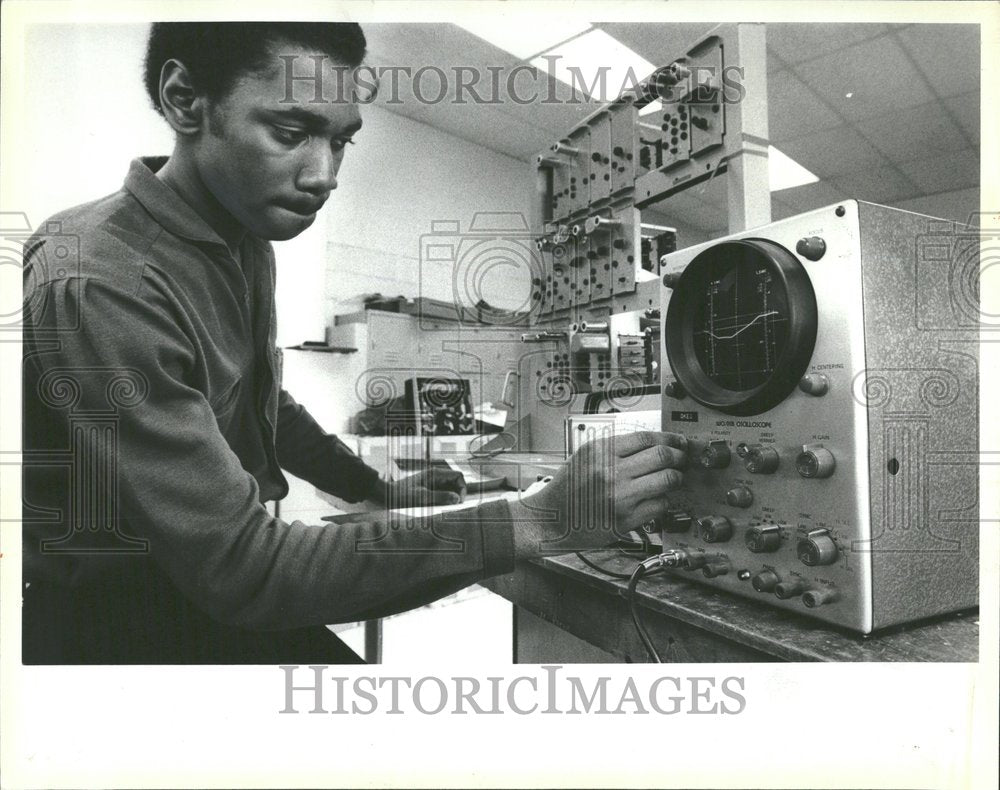 1983 Press Photo Westinghouse Vocational High School - Historic Images