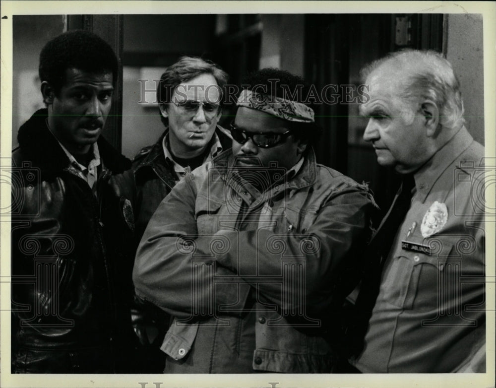 1986 Press Photo Hill Street Tony Currey Micheal Warren - RRW00033 - Historic Images