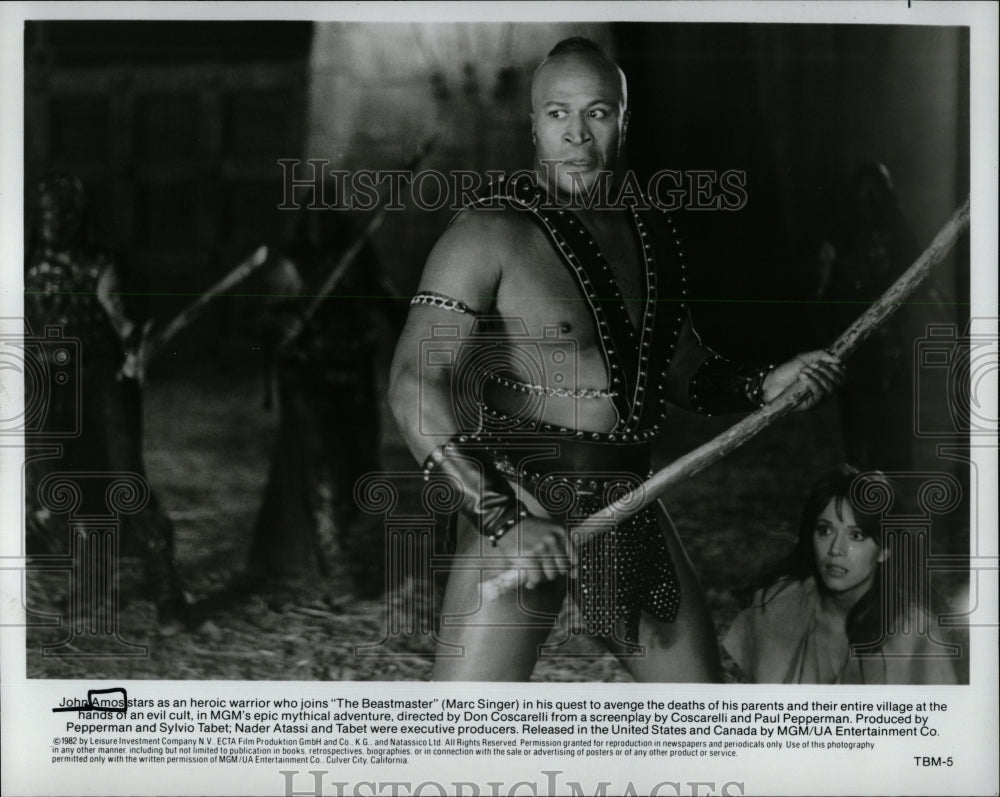 Press Photo John Amos star heroic warrior Beastmaster - RRW00201 - Historic Images