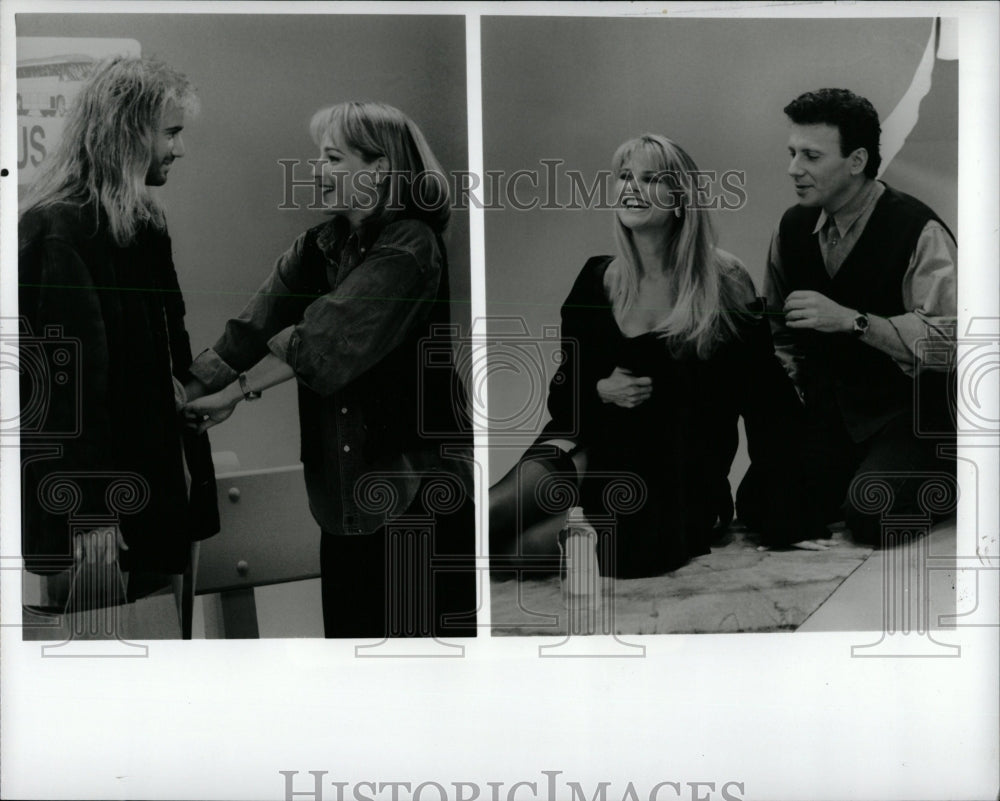 1994 Press Photo Andre Agassi Helen Hunt Christie Paul - RRW00251 - Historic Images