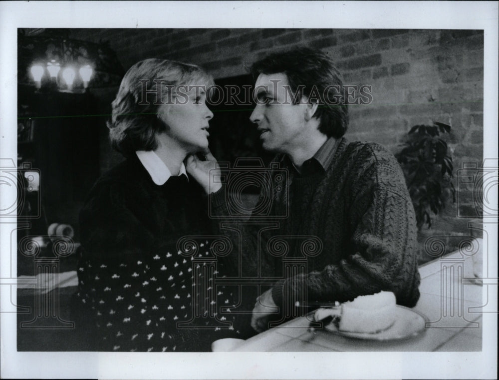 1985 Press Photo John Ritter Letting Go Movie Actor - RRW00277 - Historic Images