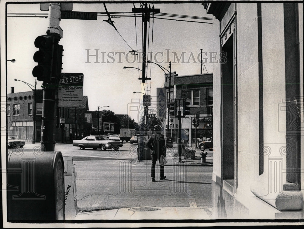 1973 Press Photo Belmont Area Street Chicago Illinois - RRW00677 - Historic Images