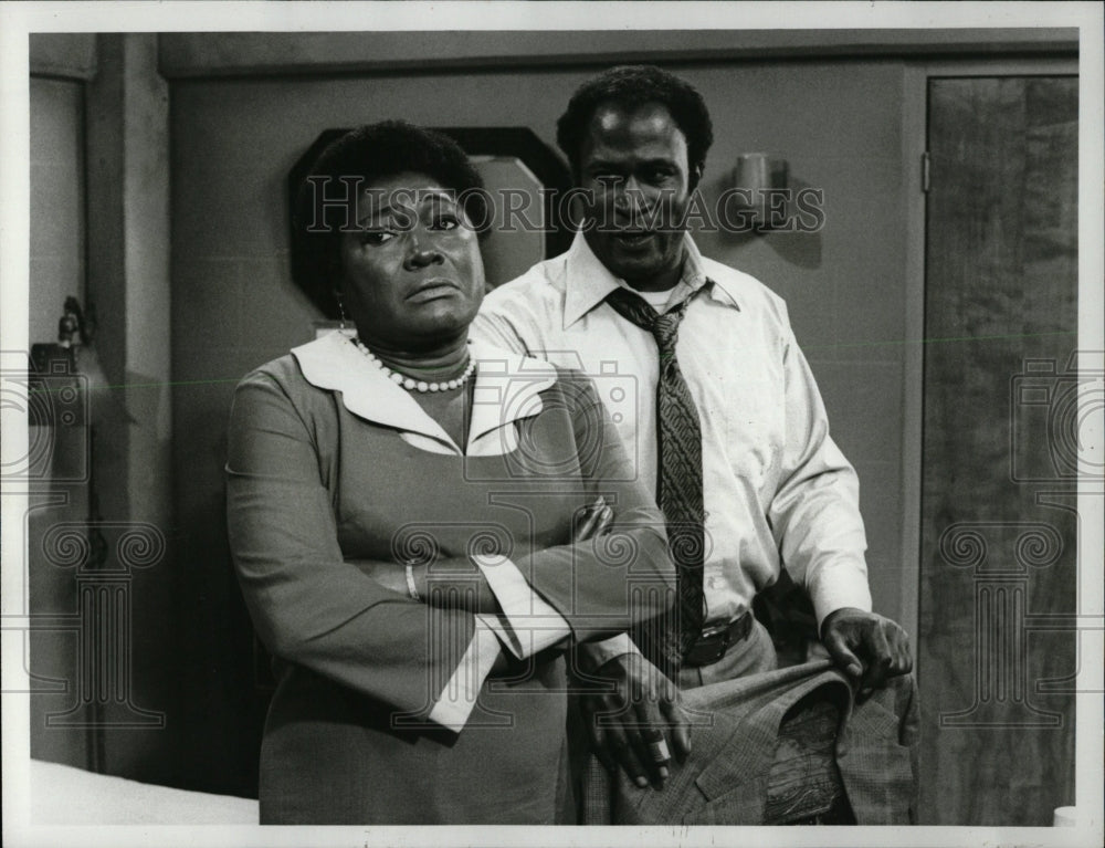 1975 Press Photo Good Time John Amos Good Job Esther - RRW00929 - Historic Images