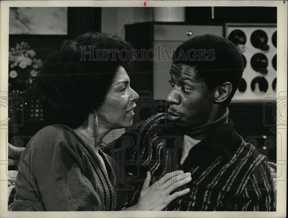 1977 Press Photo Rosilind Cash Jimmie Walker Good Times - RRW00933 - Historic Images