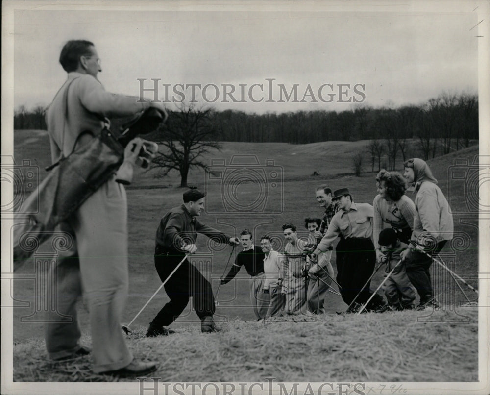 1949 Press Photo Skiing Straw walt Hafeli River Bank - RRW01051 - Historic Images