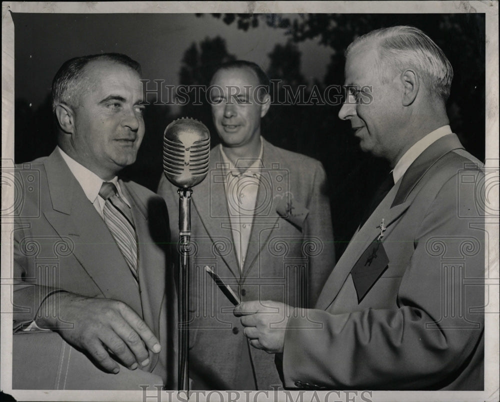 1951 Press Photo St. Clair Mayor Robert Harrison - RRW01089 - Historic Images