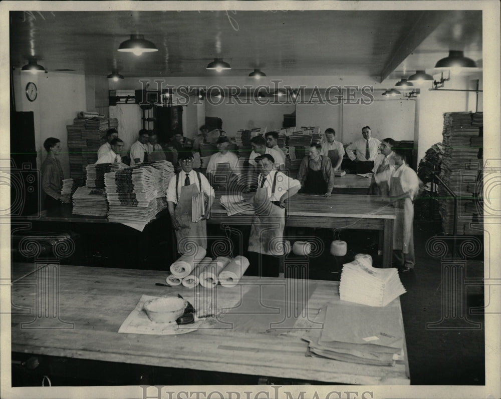 Press Photo Daily News Mailing Room - RRW01203 - Historic Images